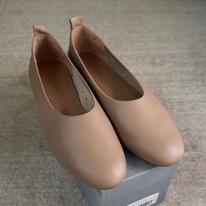 Everlane Day Glove flat size 9- worn once